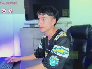 Cam4 Sex Cam of Taylor_Brooks_