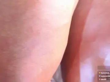 Chaturbate Sex Cam of oskar_ford21